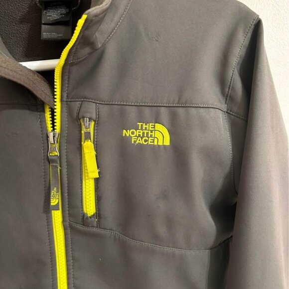 Youth North Face Jacket (SIZE 14/16) - Picture 2 of 4